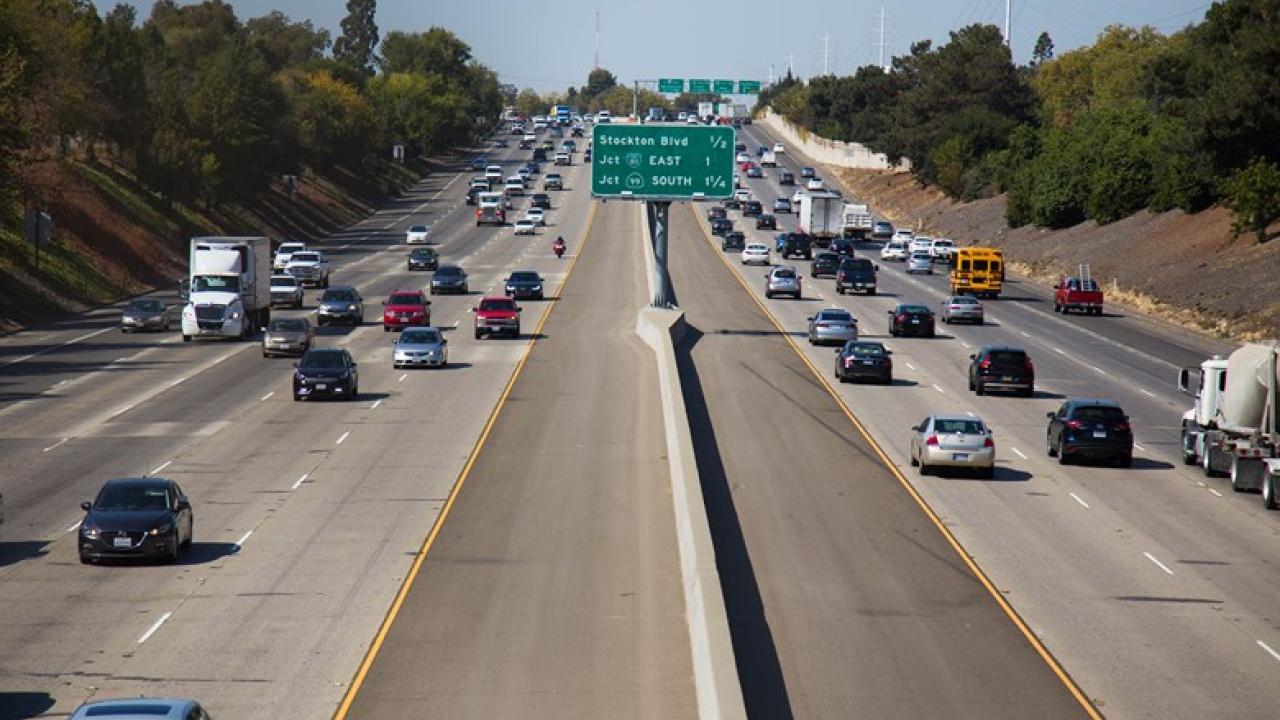 Cars drive on Highway 50 in Sacramento. - Andrew Nixon / Capital Public Radio cars on highway 50